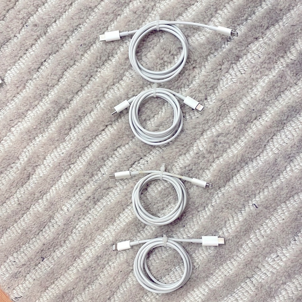 Apple USB-C to Lightning Cable